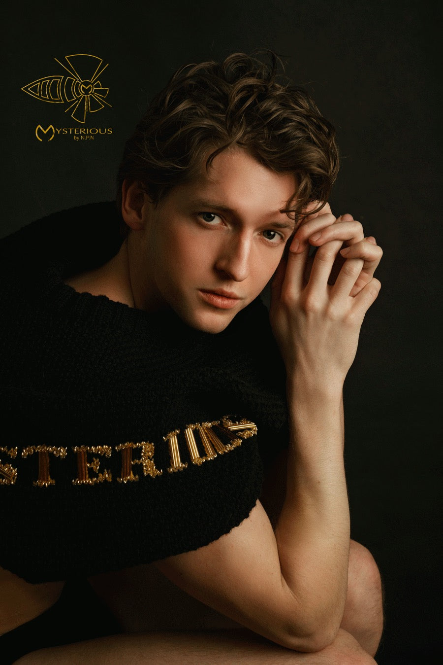 MYSTERIOUS SWEATER